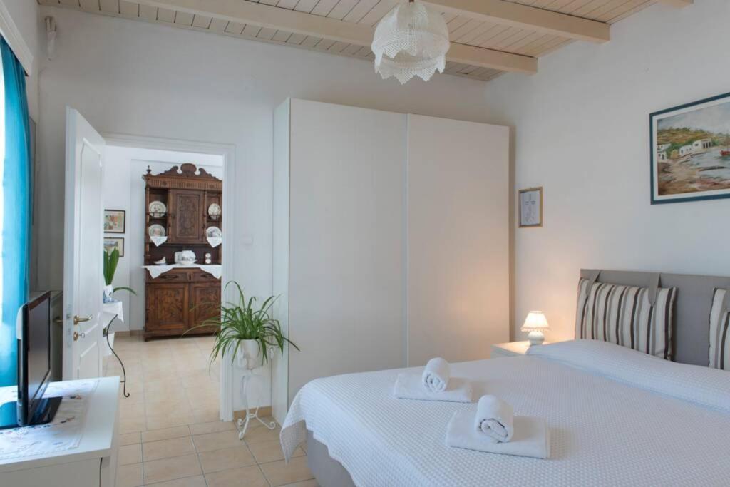 Palmaya Villa, Unique Seafront Experience Vagia  Buitenkant foto