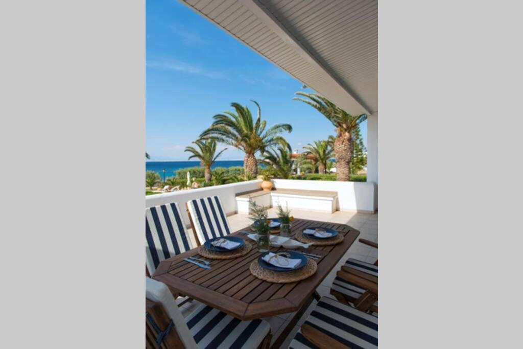 Palmaya Villa, Unique Seafront Experience Vagia  Buitenkant foto